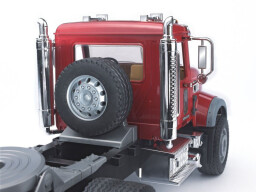 Bruder MACK Granite s návěsem a traktorem JCB 4CX 1:16 